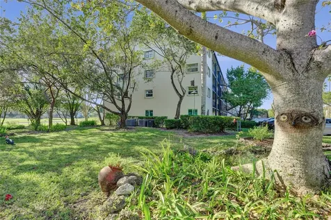 900 SW 128th Avenue Pembroke Pines FL 33027