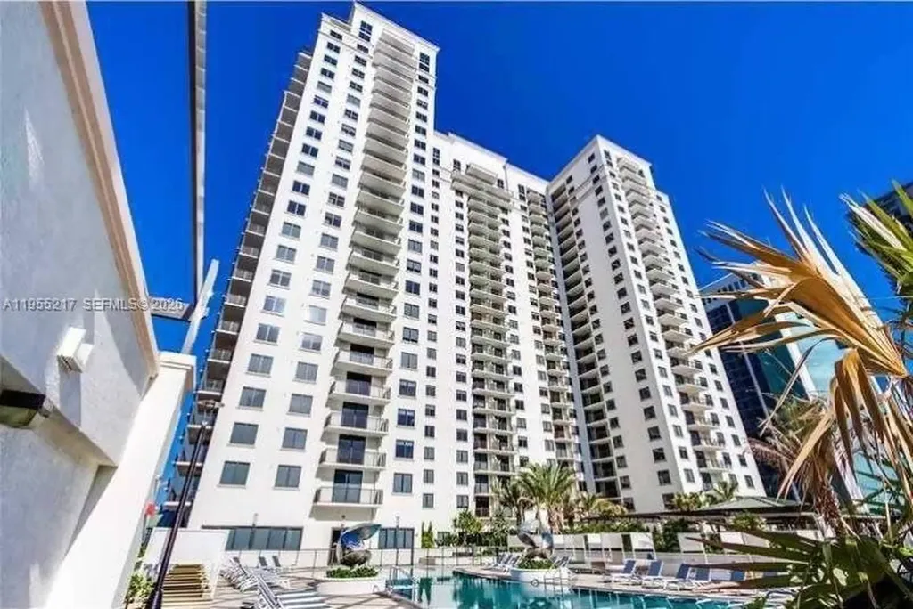 999 SW 1st Avenue Miami FL 33130