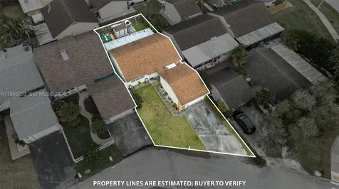 1366 Osprey Court Homestead FL 33035