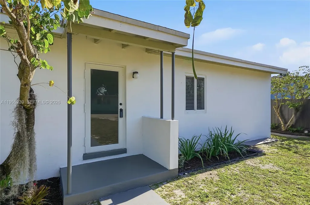 1308 NW 13th Court Fort Lauderdale FL 33311