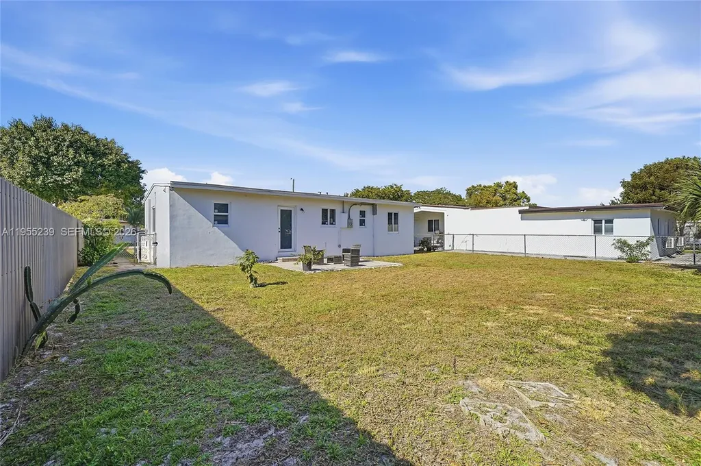 1308 NW 13th Court Fort Lauderdale FL 33311