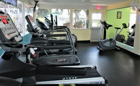 1009 Leisure Lane Boynton Beach FL 33426