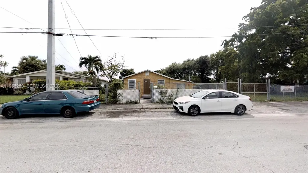 1544 NW 51st Terrace Miami FL 33142