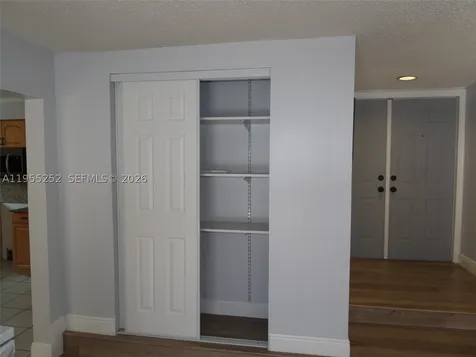 9331 NW 33rd Manor Sunrise FL 33351