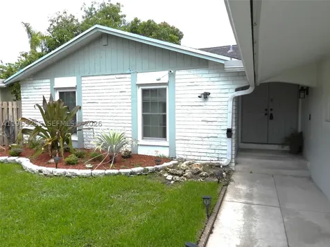 9331 NW 33rd Manor Sunrise FL 33351