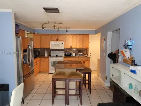 9331 NW 33rd Manor Sunrise FL 33351
