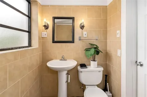 1419 Crest Drive Lake Worth FL 33461