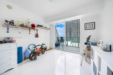 41 SE 5th Street Miami FL 33131