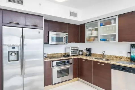 41 SE 5th Street Miami FL 33131
