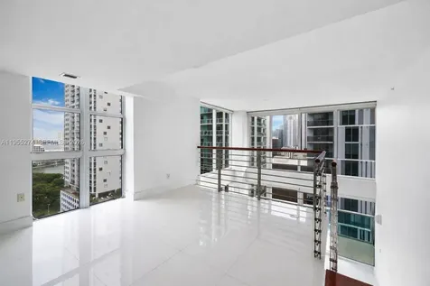 41 SE 5th Street Miami FL 33131