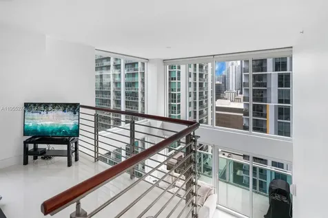 41 SE 5th Street Miami FL 33131