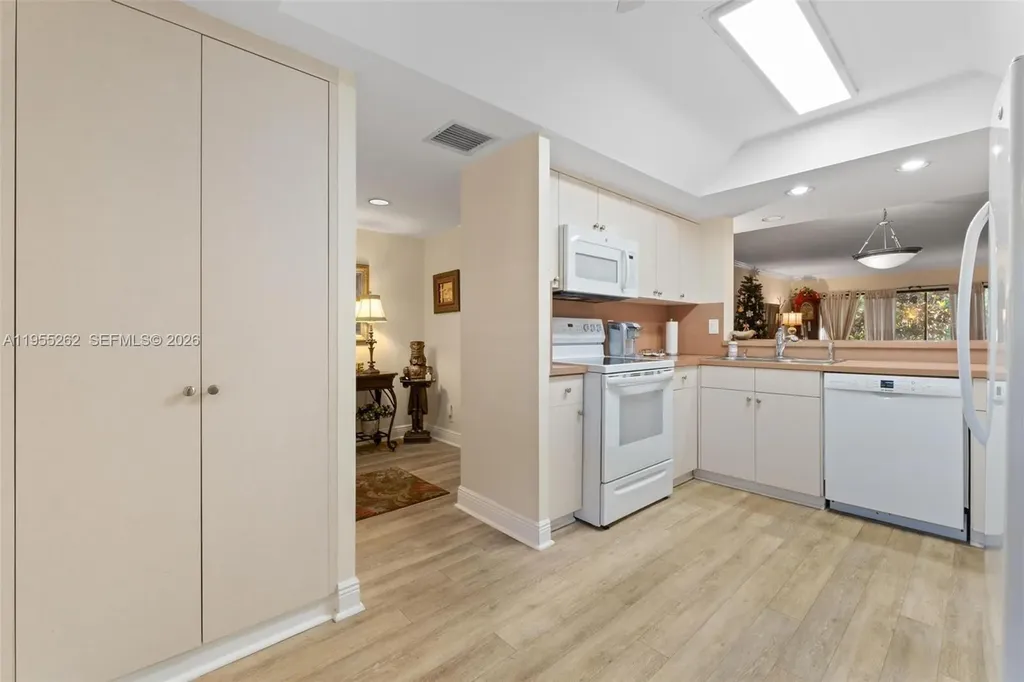 6662 Boca Del Mar Drive Boca Raton FL 33433