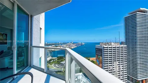 253 NE 2nd Street Miami FL 33132
