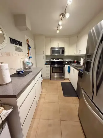 400 Kings Point Drive Sunny Isles Beach FL 33160