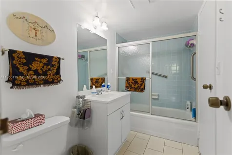2998 NW 48th Terrace Lauderdale Lakes FL 33313