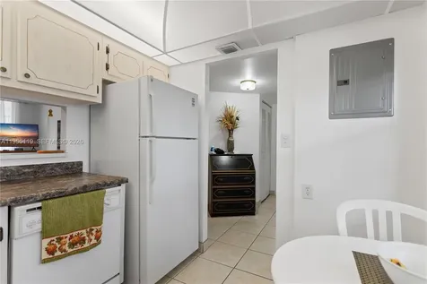 2998 NW 48th Terrace Lauderdale Lakes FL 33313