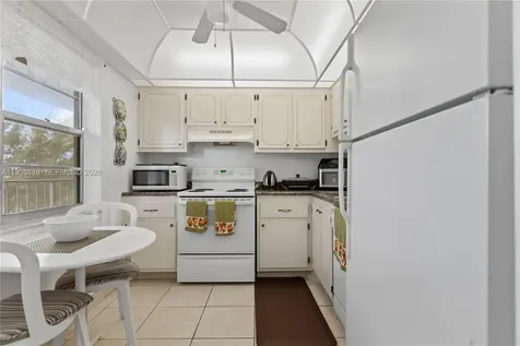2998 NW 48th Terrace Lauderdale Lakes FL 33313