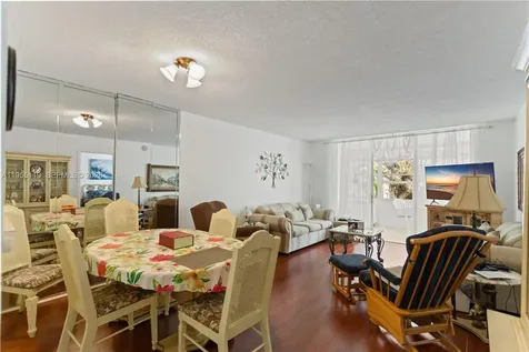 2998 NW 48th Terrace Lauderdale Lakes FL 33313