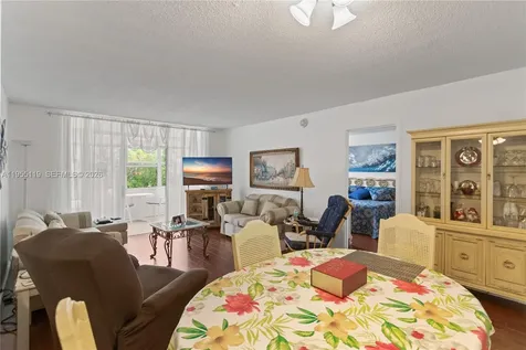 2998 NW 48th Terrace Lauderdale Lakes FL 33313