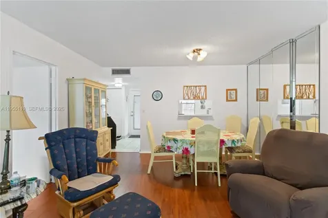 2998 NW 48th Terrace Lauderdale Lakes FL 33313