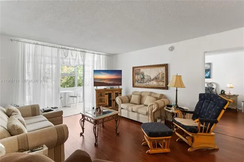 2998 NW 48th Terrace Lauderdale Lakes FL 33313