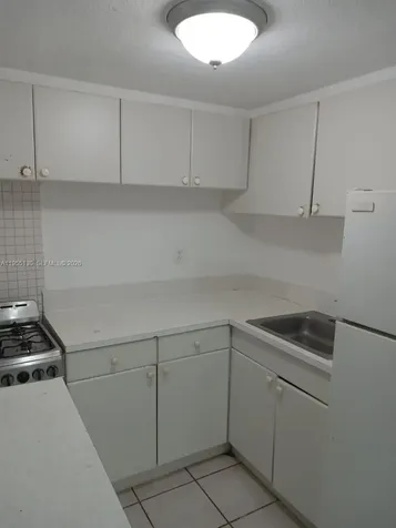 1230 W 54th Street Hialeah FL 33012