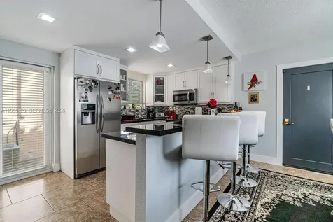 901 NW 22nd Place Miami FL 33125