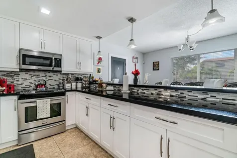 901 NW 22nd Place Miami FL 33125