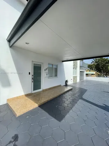 901 NW 22nd Place Miami FL 33125