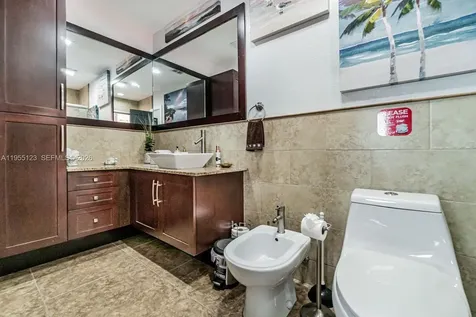 901 NW 22nd Place Miami FL 33125