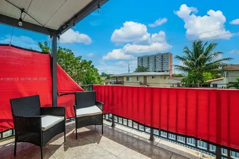 901 NW 22nd Place Miami FL 33125