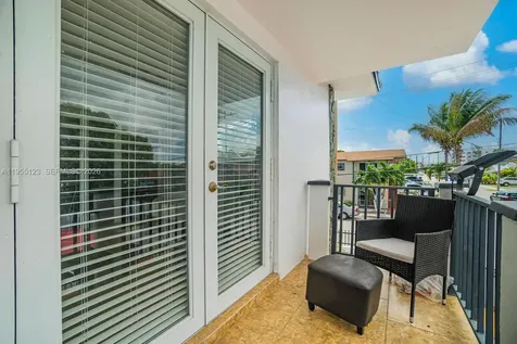 901 NW 22nd Place Miami FL 33125