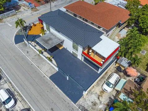 901 NW 22nd Place Miami FL 33125