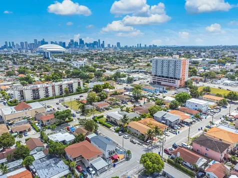 901 NW 22nd Place Miami FL 33125