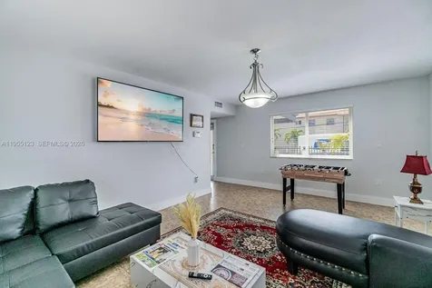 901 NW 22nd Place Miami FL 33125