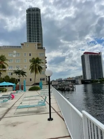 3800 S Ocean Drive Hollywood FL 33019