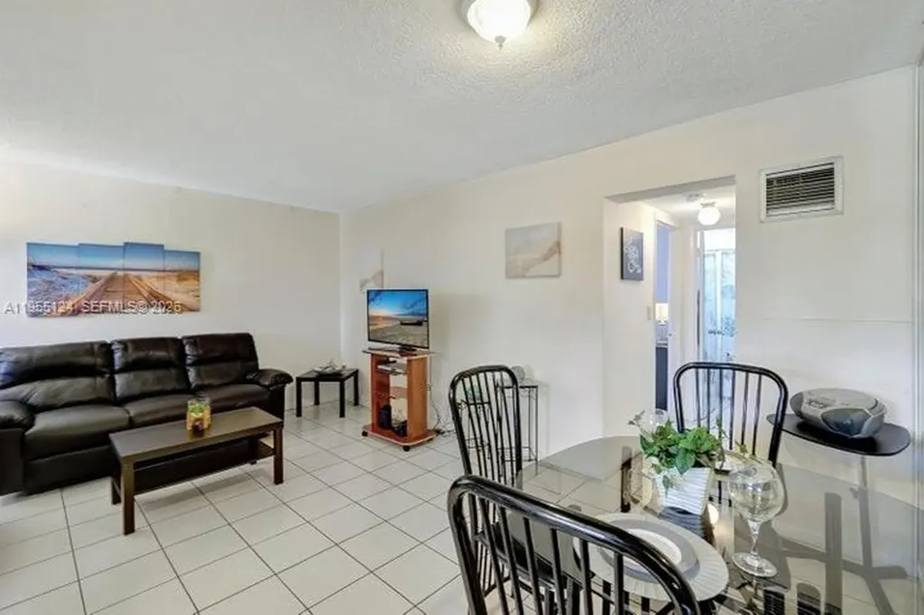 2145 Pierce Street Hollywood FL 33020