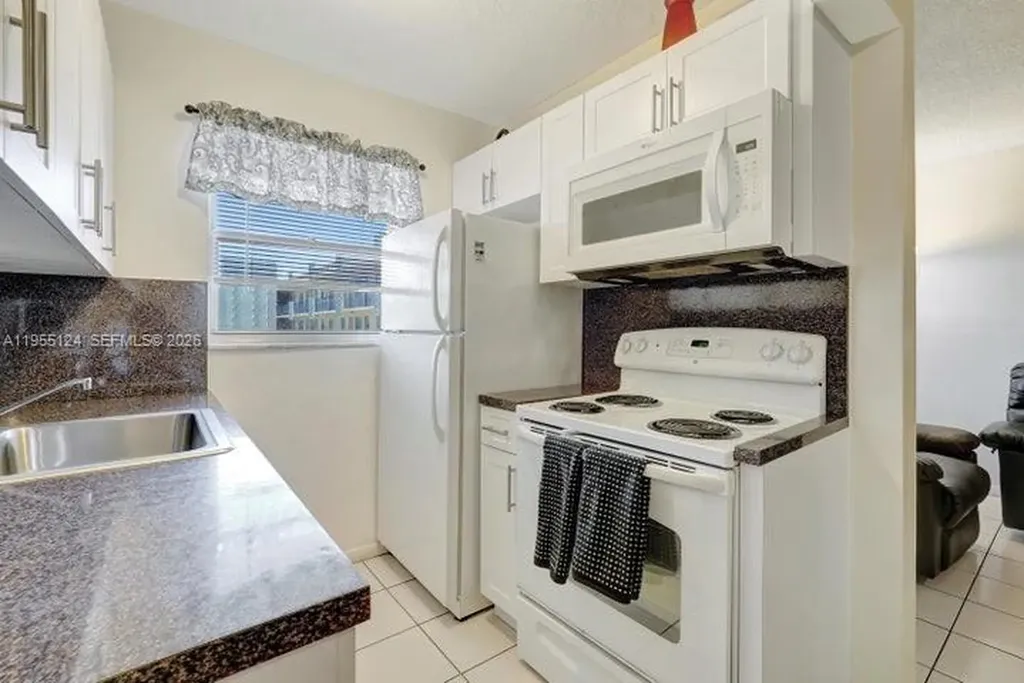 2145 Pierce Street Hollywood FL 33020