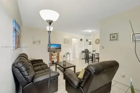 2145 Pierce Street Hollywood FL 33020