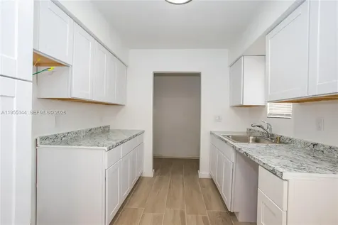 North Miami Beach FL 33162