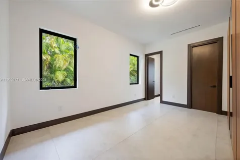 11600 SW 77th Avenue Pinecrest FL 33156