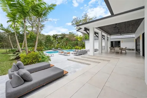 11600 SW 77th Avenue Pinecrest FL 33156
