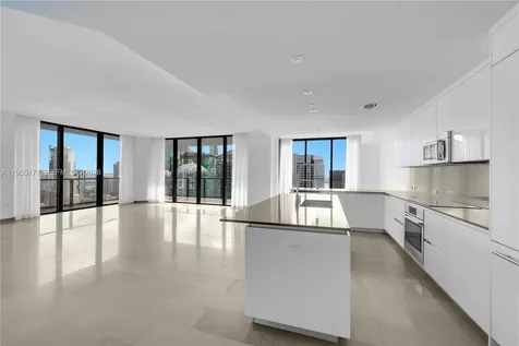 88 SW 7th Street Miami FL 33130