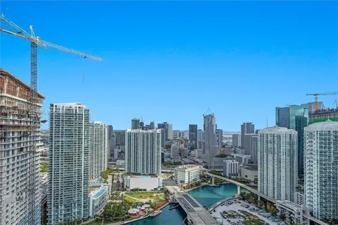 88 SW 7th Street Miami FL 33130