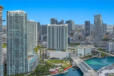 88 SW 7th Street Miami FL 33130