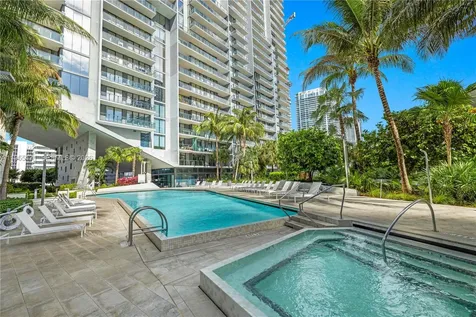 88 SW 7th Street Miami FL 33130
