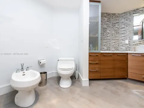 888 Brickell Key Drive Miami FL 33131