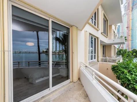 888 Brickell Key Drive Miami FL 33131
