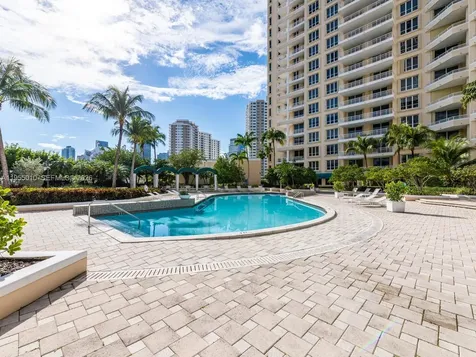888 Brickell Key Drive Miami FL 33131