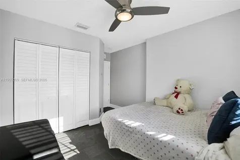 2311 SW 87th Way Miramar FL 33025